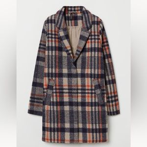 H&M Women’s Divided Wool Car Coat.  Excellent condition.